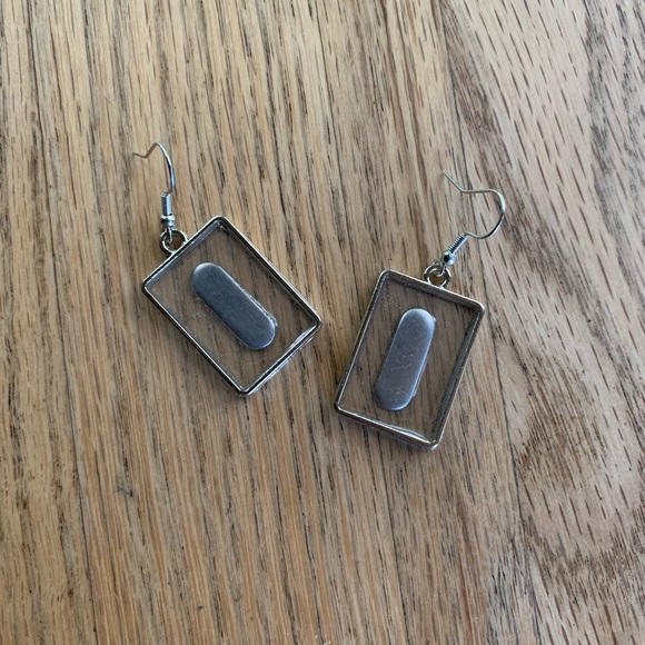 Hand crafted metal and resin earrings - Picture 4 of 4